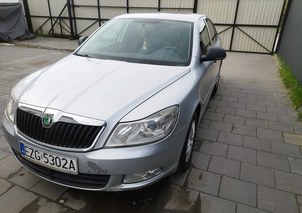 Skoda Octavia cena 18900 przebieg: 248750, rok produkcji 2010 z Giżycko małe 106